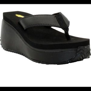New Volatile flip flops leather upper